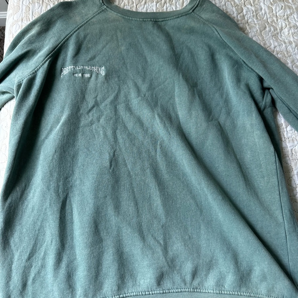 PrettyLittleThing Sage Crewneck Sweater